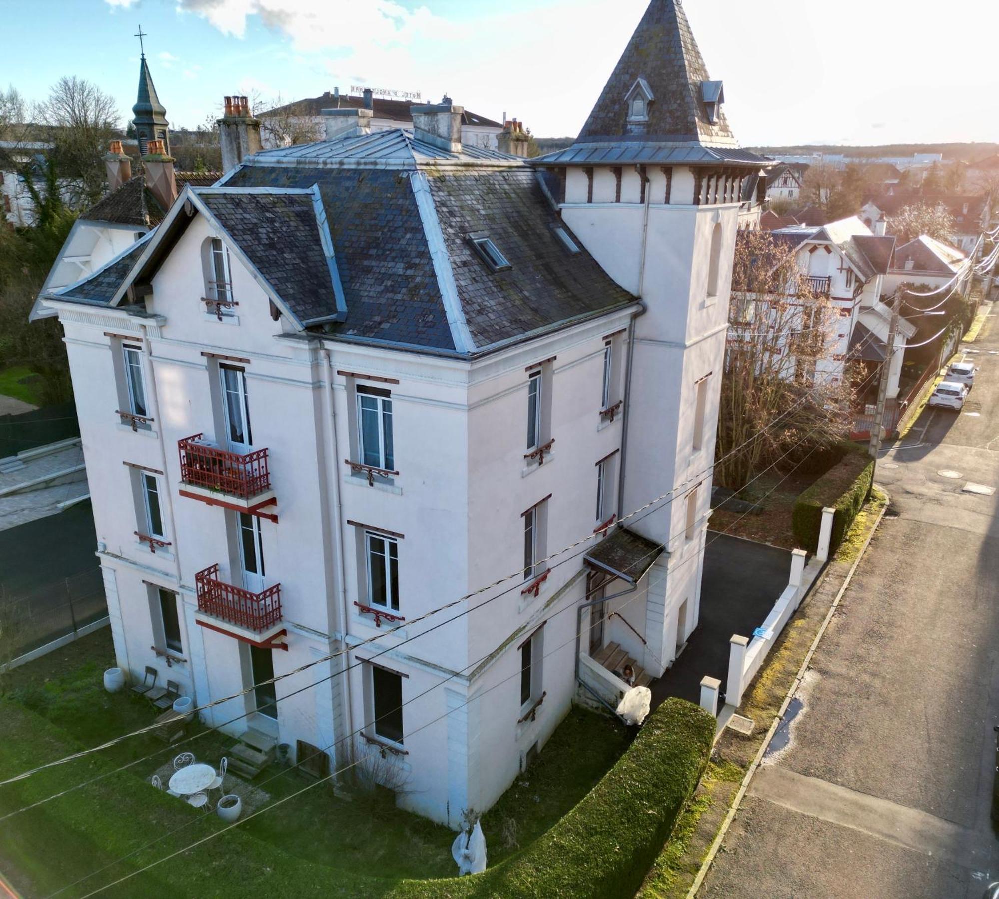 Calme, Confort Et Proprete Vittel Esterno foto